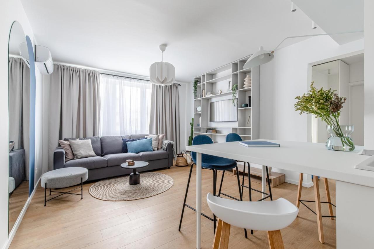 Royal Atheneum 2 By Citylife Suites Bukares Bagian luar foto
